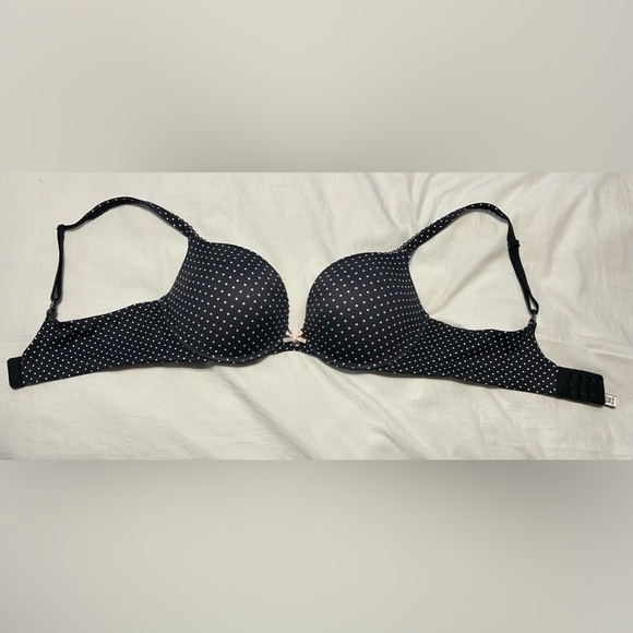 Victoria’s Secret Body by Victoria Polka Dot Push-up Bra - Picture 4 of 7